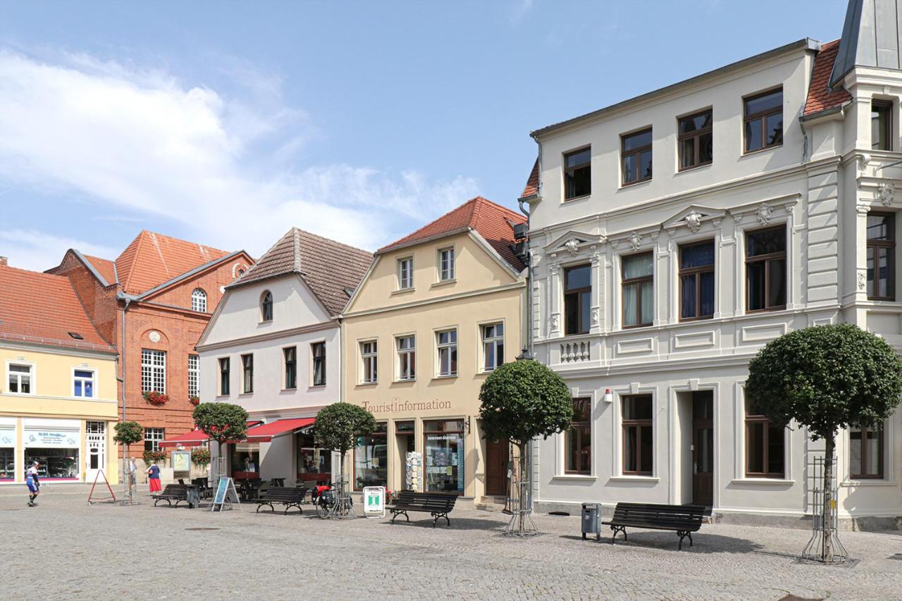 Markt 1 Am Rathaus Tangermuende